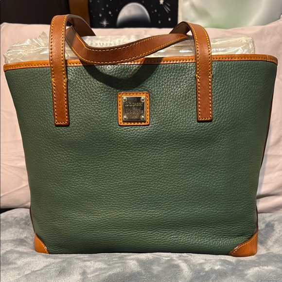 Dooney & Bourke Green Leather Tote Bag - Picture 1 of 11